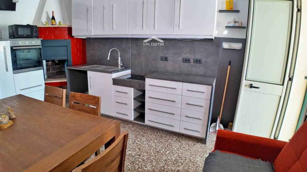 casa indipendente in vendita a Presicce-Acquarica in zona Acquarica del Capo