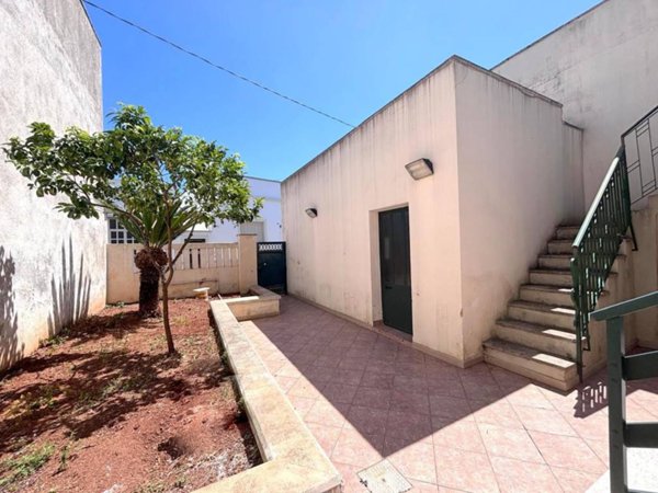 casa indipendente in vendita a Presicce-Acquarica in zona Presicce