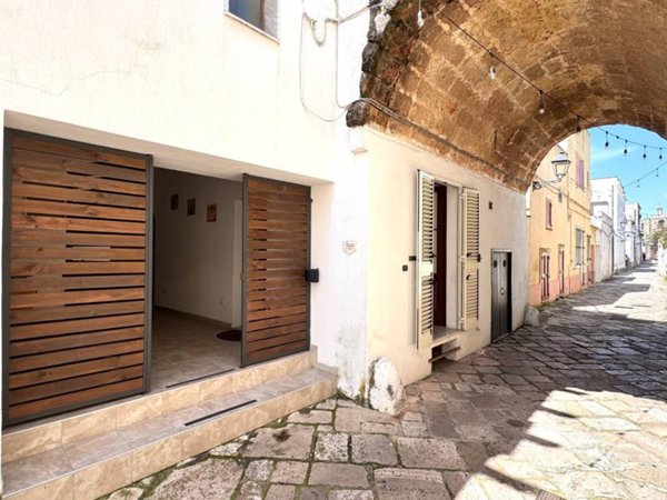 casa indipendente in vendita a Presicce-Acquarica in zona Acquarica del Capo