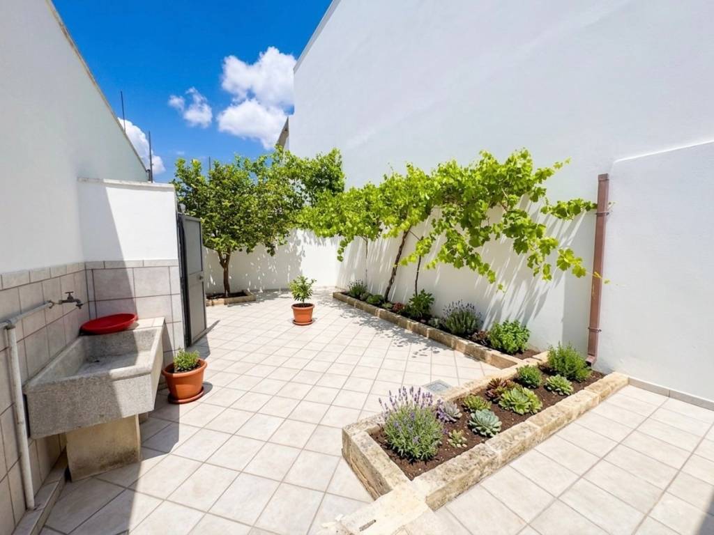 casa indipendente in vendita a Presicce-Acquarica