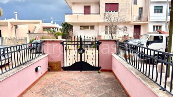casa indipendente in vendita a Presicce-Acquarica in zona Presicce
