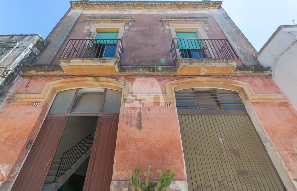 casa indipendente in vendita a Presicce-Acquarica in zona Presicce