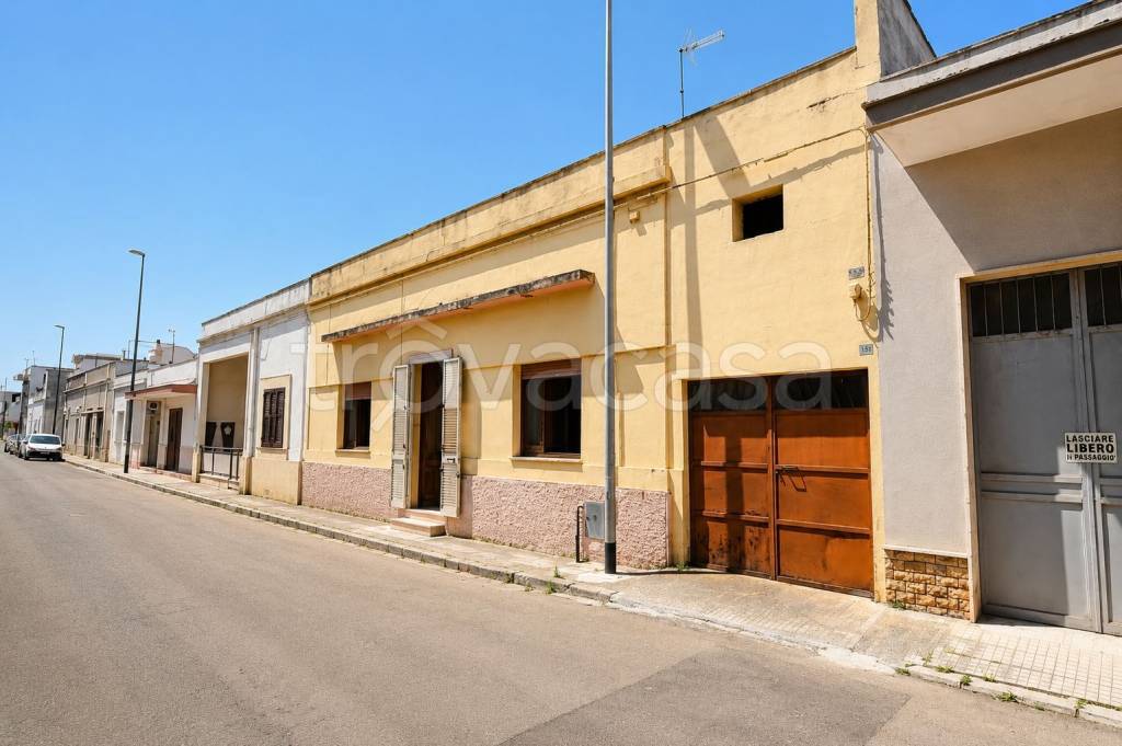 casa indipendente in vendita a Presicce-Acquarica