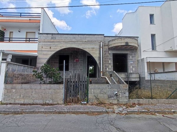 casa indipendente in vendita a Presicce-Acquarica in zona Presicce