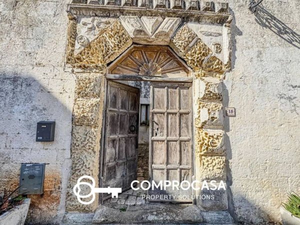 casa indipendente in vendita a Presicce-Acquarica in zona Acquarica del Capo