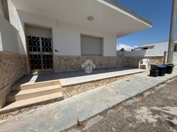 casa indipendente in vendita a Presicce-Acquarica