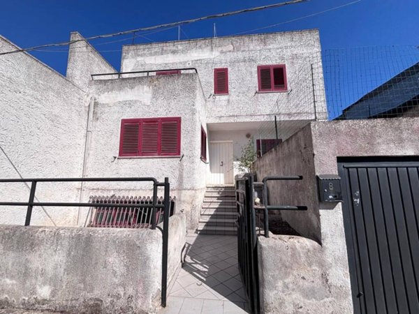 casa indipendente in vendita a Presicce-Acquarica