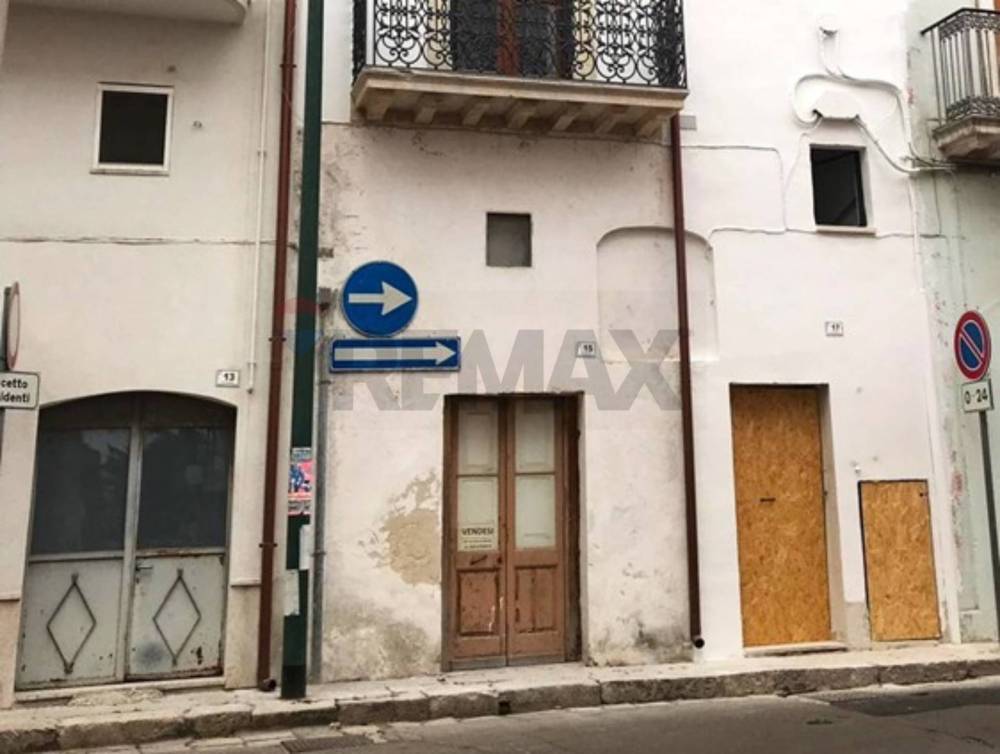 casa indipendente in vendita a Presicce-Acquarica in zona Acquarica del Capo