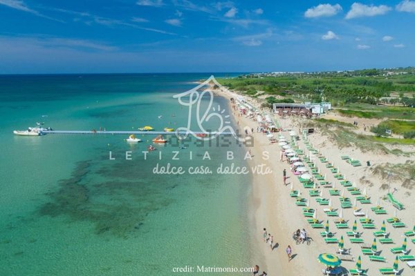 appartamento in vendita a Presicce-Acquarica in zona Acquarica del Capo