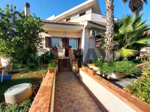 casa indipendente in vendita a Presicce-Acquarica in zona Presicce
