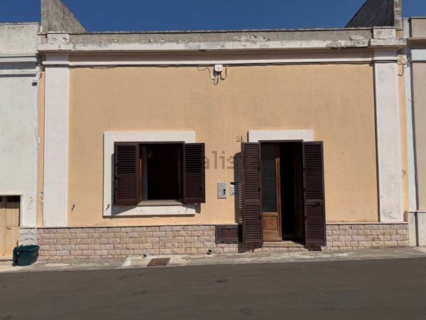 casa indipendente in vendita a Presicce-Acquarica in zona Presicce