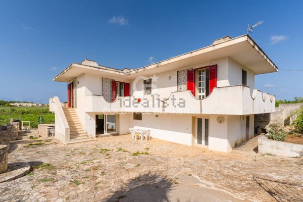 casa indipendente in vendita a Presicce-Acquarica