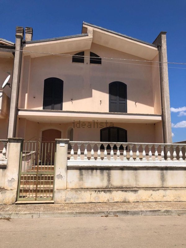 casa indipendente in vendita a Presicce-Acquarica in zona Acquarica del Capo
