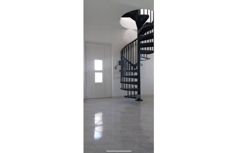 casa indipendente in vendita ad Abriola in zona Tintiera
