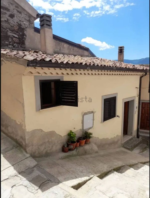 appartamento in vendita ad Abriola