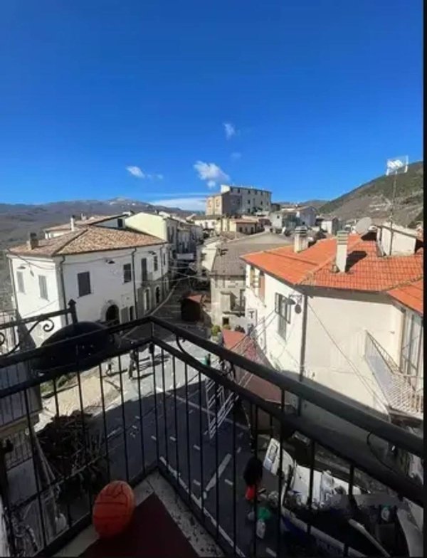appartamento in vendita ad Abriola