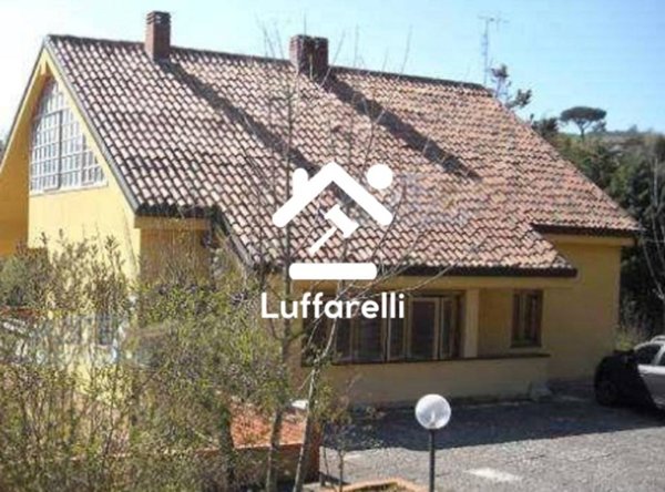 casa indipendente in vendita ad Abriola