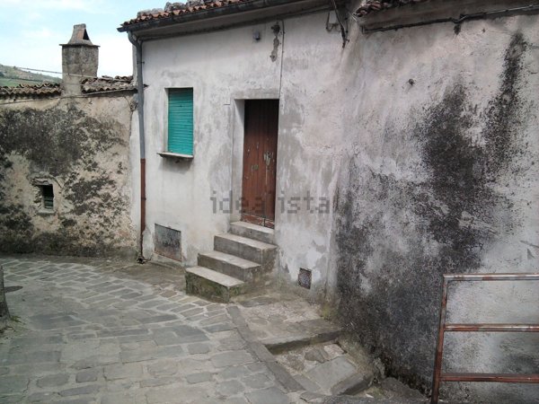 appartamento in vendita ad Abriola