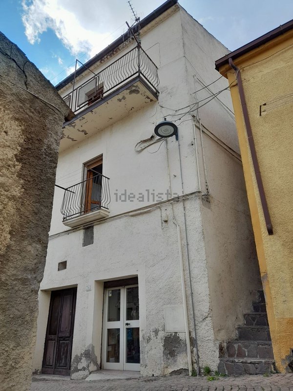 appartamento in vendita ad Abriola