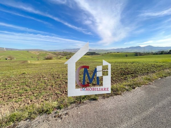 terreno agricolo in vendita ad Atella