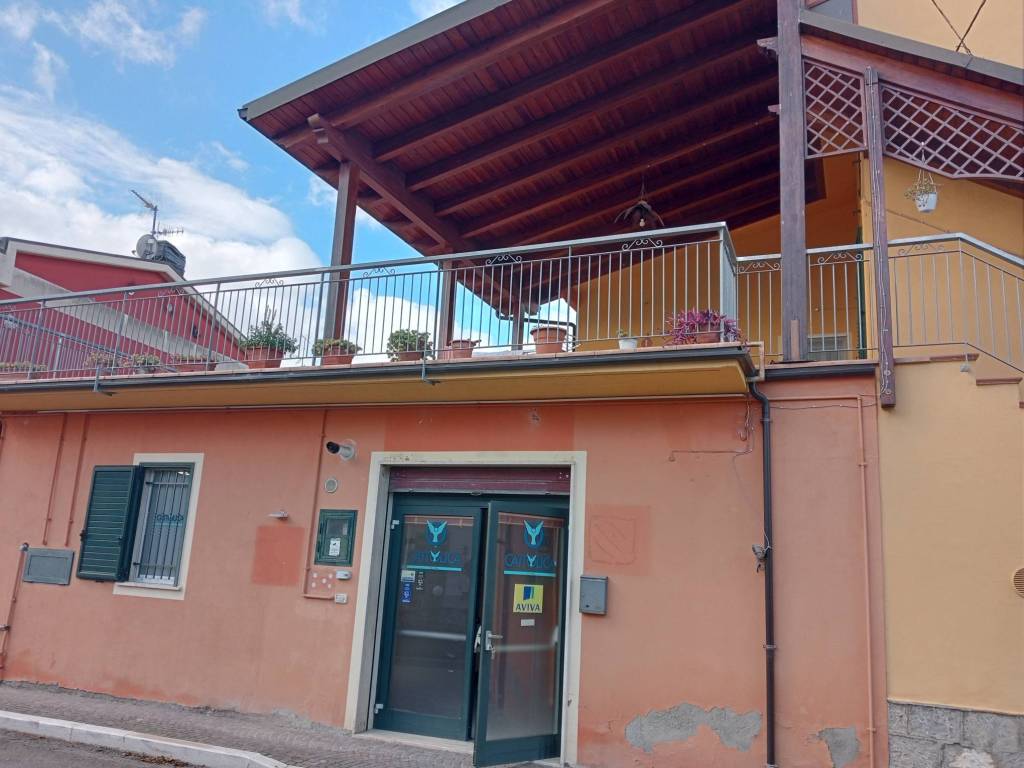 casa semindipendente in vendita ad Atella