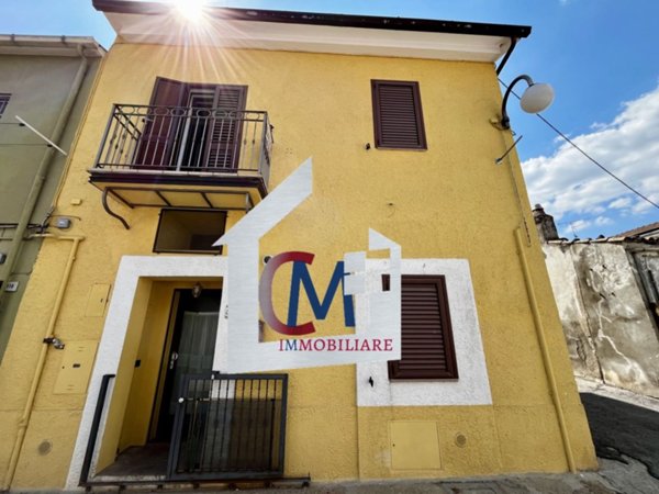 casa indipendente in vendita ad Atella