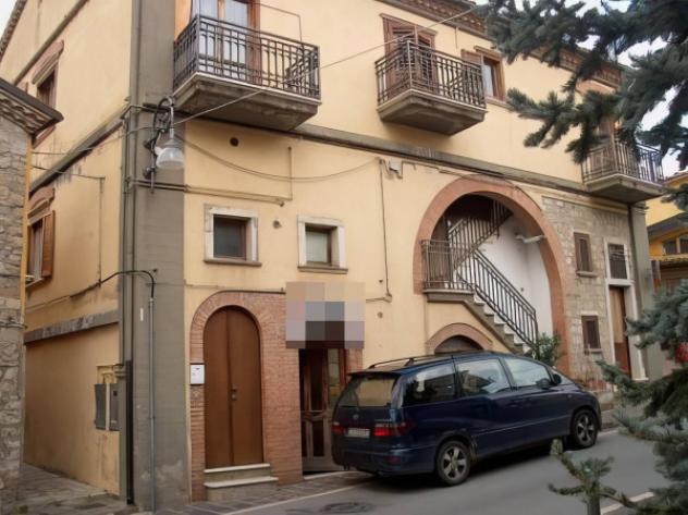 negozio in vendita ad Avigliano