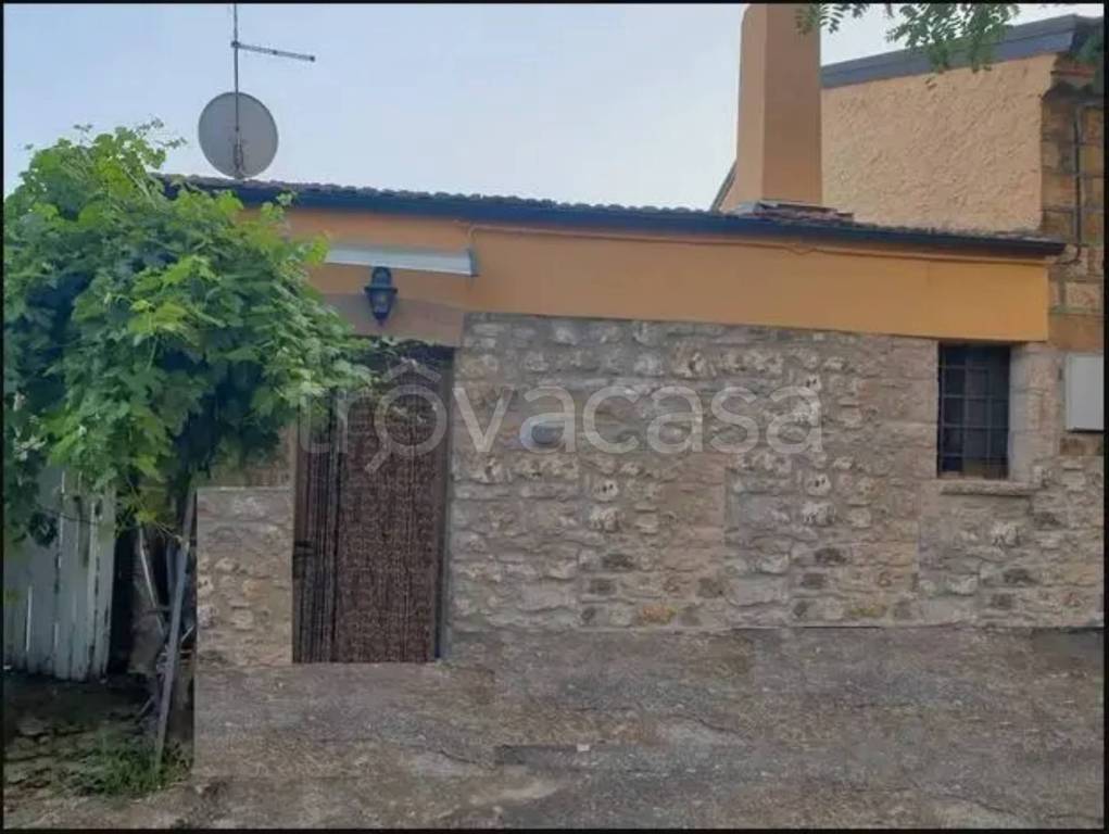 casa indipendente in vendita ad Avigliano