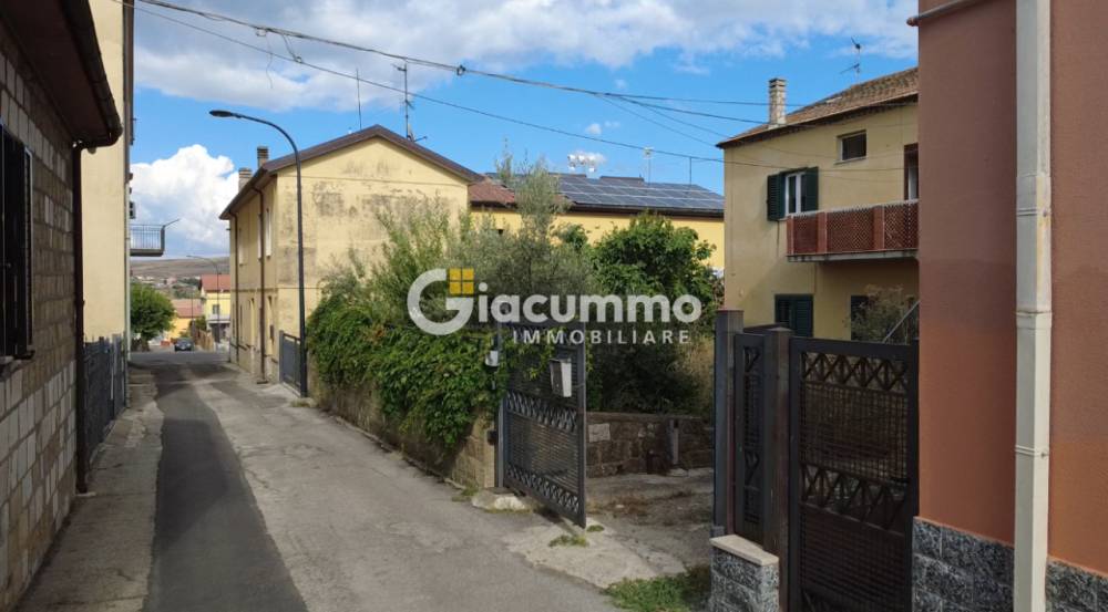casa indipendente in vendita ad Avigliano