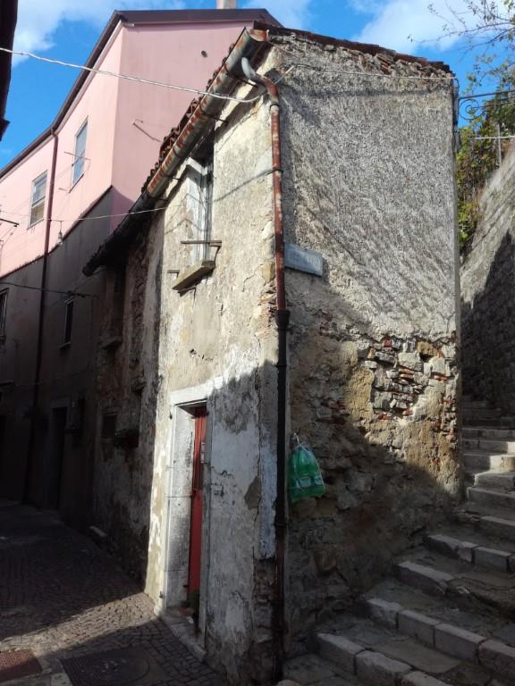 casa indipendente in vendita ad Avigliano