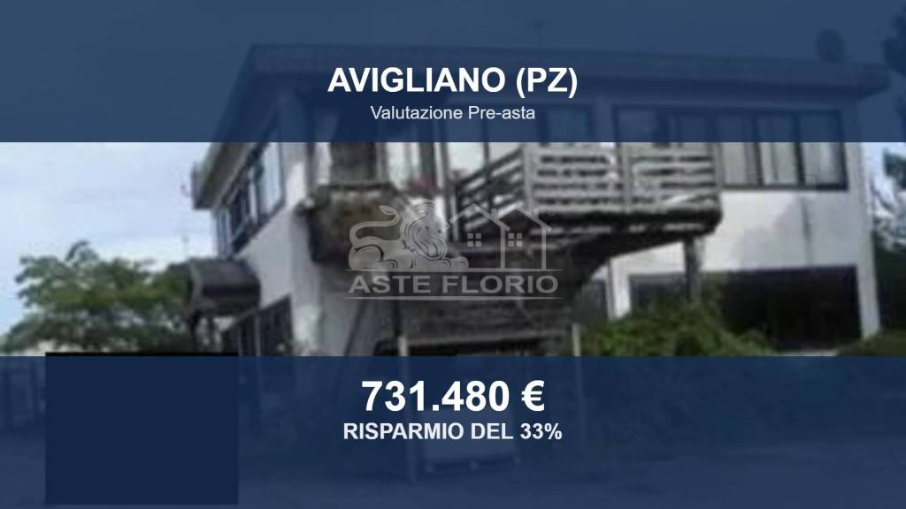 locale commerciale in vendita ad Avigliano in zona Sarnelli