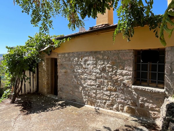 casa indipendente in vendita ad Avigliano