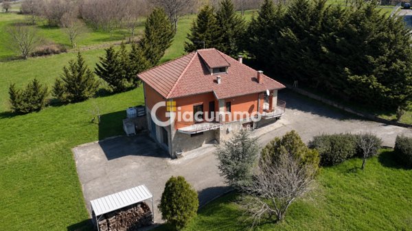 casa indipendente in vendita ad Avigliano