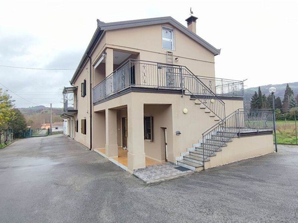casa indipendente in vendita a Baragiano