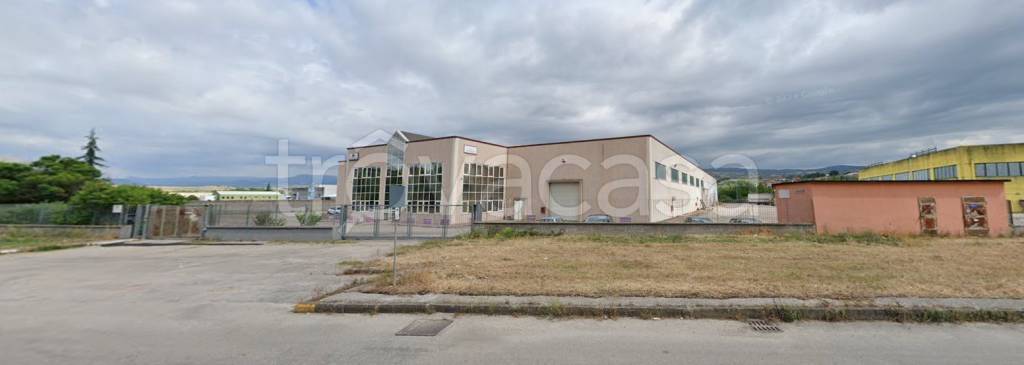 locale commerciale in vendita a Baragiano