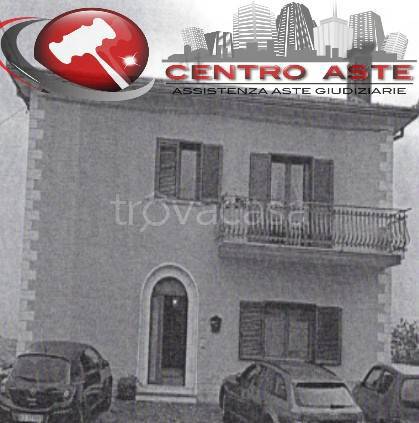 appartamento in vendita a Bella in zona Sant'Antonio Casalini