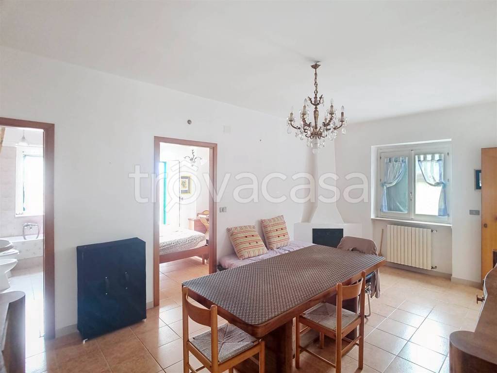 appartamento in vendita a Bella