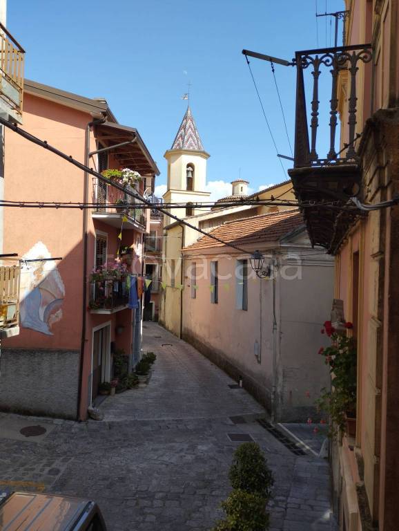 casa indipendente in vendita a Castelluccio Inferiore