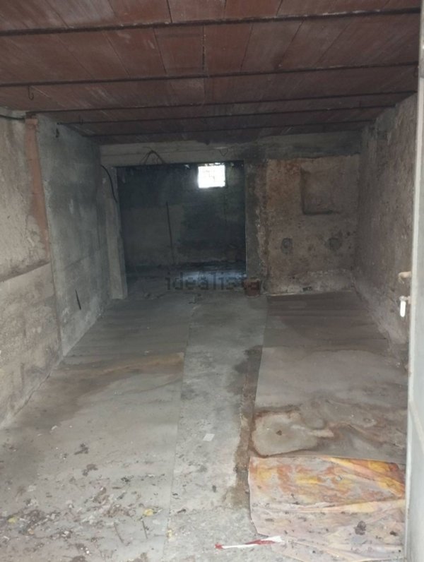 casa indipendente in vendita a Castelluccio Inferiore