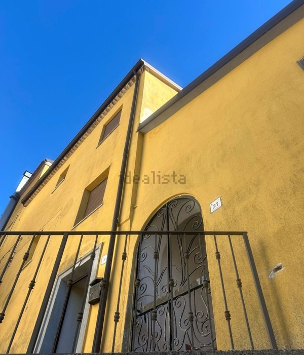 casa indipendente in vendita a Castelluccio Superiore