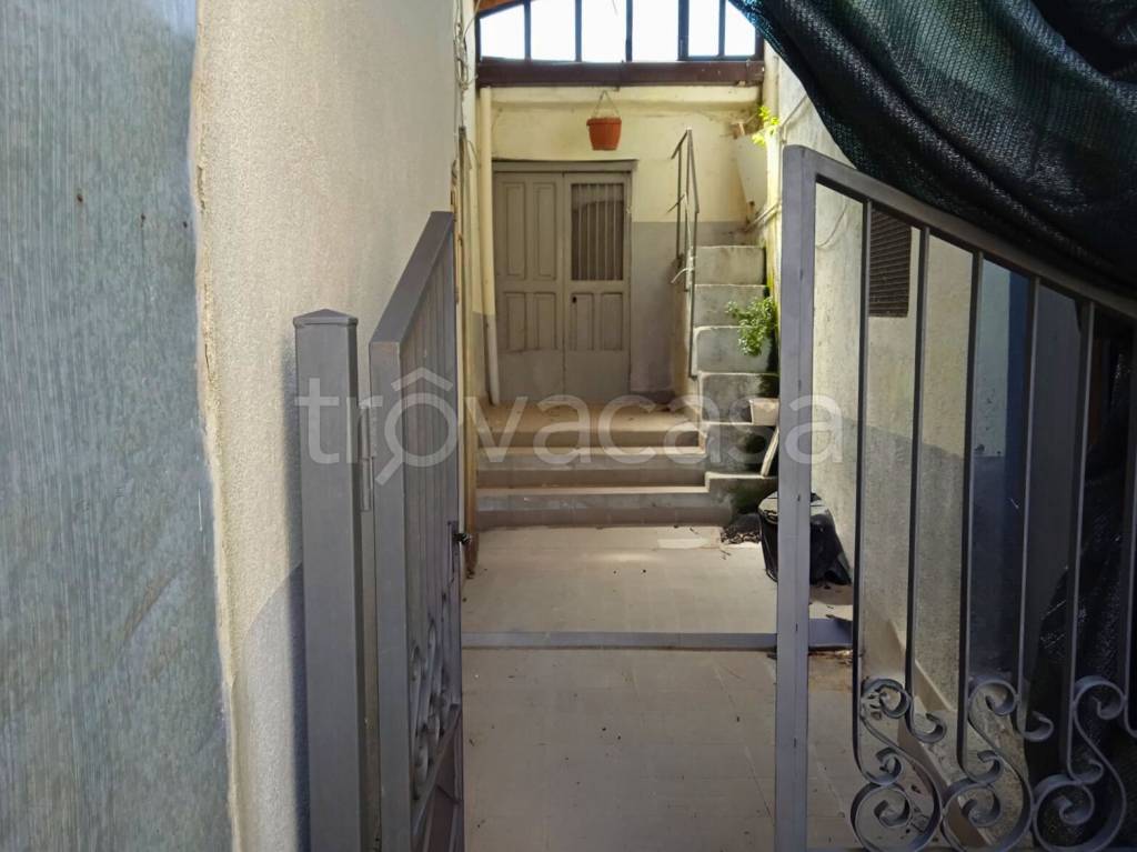 casa indipendente in vendita a Castelsaraceno