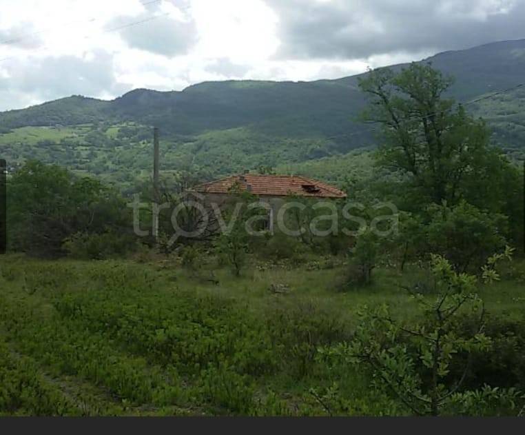 casa indipendente in vendita a Chiaromonte in zona Pietrapica