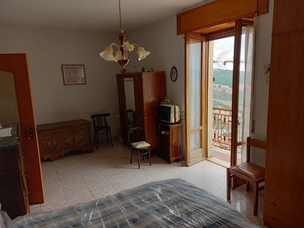 casa semindipendente in vendita a Corleto Perticara