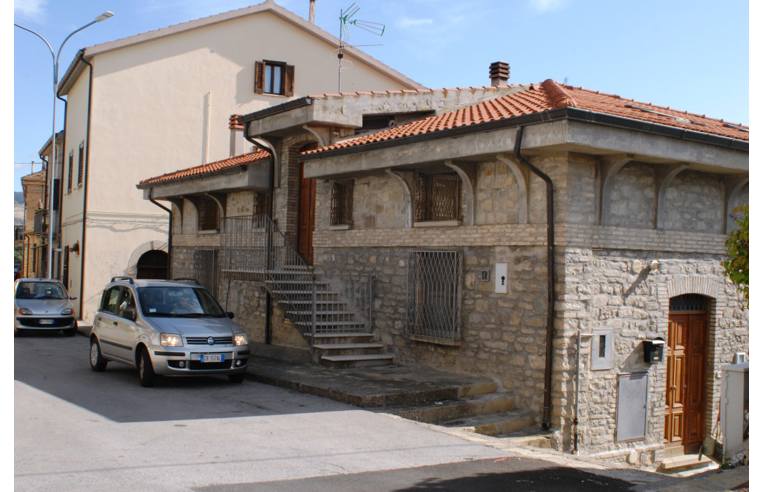 appartamento in vendita a Corleto Perticara