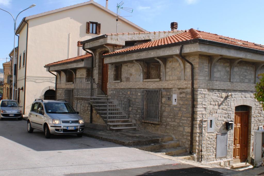 appartamento in vendita a Corleto Perticara
