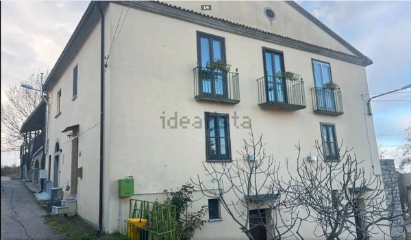 casa indipendente in vendita a Filiano