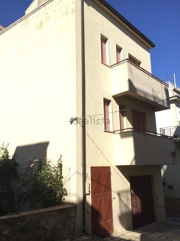 appartamento in vendita a Genzano di Lucania