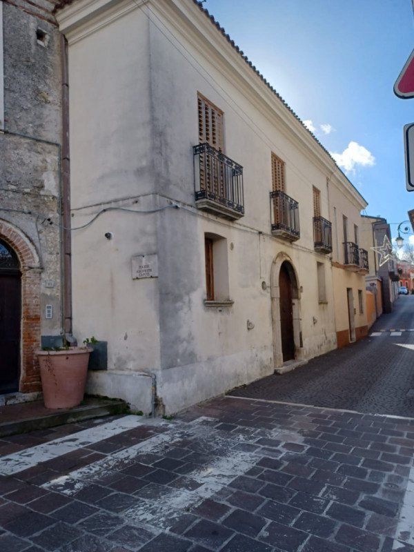 casa indipendente in vendita a Grumento Nova