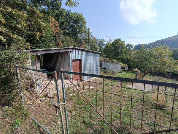 casa indipendente in vendita a Lagonegro