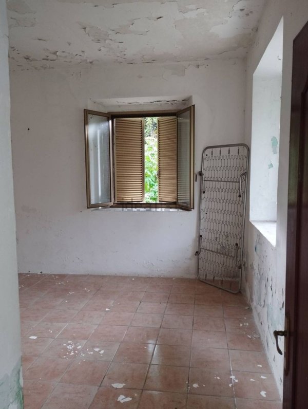 casa indipendente in vendita a Lagonegro